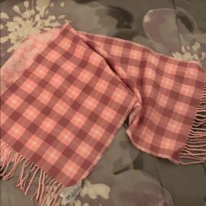Coach 100% wool melon scarf